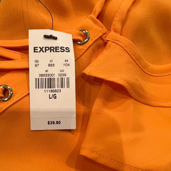 Express Lace-Up Cold Shoulder Cami - Picture 8 of 9